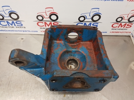 Ford Tw15, Tw25, 8210, 7910 Front Axle Swivel Housing Rhs Zp4472353331, 83945667 - مفصل التوجيه - جرار: صور 4 Ford Tw15, Tw25, 8210, 7910 Front Axle Swivel Housing Rhs Zp4472353331, 83945667 - مفصل التوجيه - جرار: صور 4