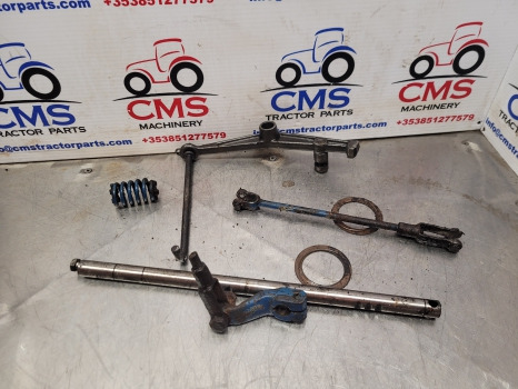 Ford Tw20 Transmission Assorted Parts - علبة التروس: صور 1 Ford Tw20 Transmission Assorted Parts - علبة التروس: صور 1