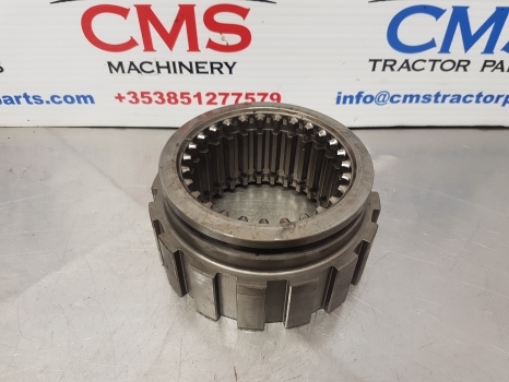 Ford Tw5, Tw35, 8530, 8730, Tw, 30 S. Coupling Sliding Gear 83933554, D8nn7106ca - عمود الكردان - جرار: صور 1 Ford Tw5, Tw35, 8530, 8730, Tw, 30 S. Coupling Sliding Gear 83933554, D8nn7106ca - عمود الكردان - جرار: صور 1