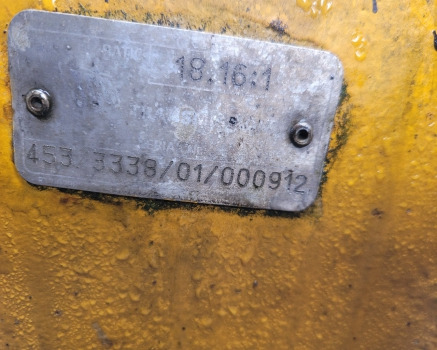 Jcb 533-105 Front Axle Drive Shaft Lhs Rhs 18.16:1, 914/60100, 914/89300 - المحور الأمامي - معدات المناولة: صور 1 Jcb 533-105 Front Axle Drive Shaft Lhs Rhs 18.16:1, 914/60100, 914/89300 - المحور الأمامي - معدات المناولة: صور 1