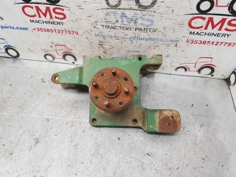 John Deere 6010, Se6010 Series 6610 Fan Support Bracket L111294 - مروحة تهوية - جرار: صور 1 John Deere 6010, Se6010 Series 6610 Fan Support Bracket L111294 - مروحة تهوية - جرار: صور 1