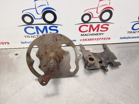 John Deere 7700, 7800, 7810, 7910, Pto Brackets Support Al82581, Re33205 - نقل الحركة: صور 1 John Deere 7700, 7800, 7810, 7910, Pto Brackets Support Al82581, Re33205 - نقل الحركة: صور 1
