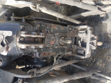 Lamborghini 1106 Engine, Front, Rear Axle, Transmission, Hydraulic And Lift Nut - المحرك: صور 2 Lamborghini 1106 Engine, Front, Rear Axle, Transmission, Hydraulic And Lift Nut - المحرك: صور 2