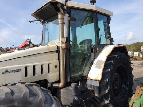 Lamborghini Premium 950 Engine, Cab, Transmission, Rear, Front Axle Parts Nut - الكبائن: صور 4 Lamborghini Premium 950 Engine, Cab, Transmission, Rear, Front Axle Parts Nut - الكبائن: صور 4