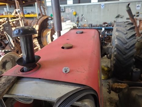 Massey Ferguson 265, 275, 290 Bonnet, Hood Assy 1672960m93, 1672961m93 - هيكل السيارة الخارجية: صور 3 Massey Ferguson 265, 275, 290 Bonnet, Hood Assy 1672960m93, 1672961m93 - هيكل السيارة الخارجية: صور 3