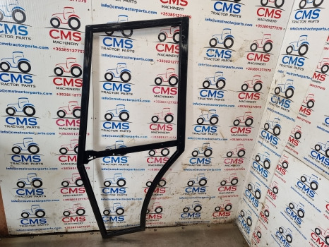 Massey Ferguson 300 Series 390 Cab Door Frame Lhs And Seal 3478235m92 - باب و قطع الغيار: صور 1 Massey Ferguson 300 Series 390 Cab Door Frame Lhs And Seal 3478235m92 - باب و قطع الغيار: صور 1