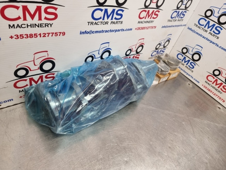 Massey Ferguson 35, 135, Dexta, Super Dexta, Crankshaft Std 3638309m91, 81815395 - المحرك و قطع الغيار: صور 4 Massey Ferguson 35, 135, Dexta, Super Dexta, Crankshaft Std 3638309m91, 81815395 - المحرك و قطع الغيار: صور 4