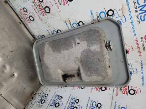 Massey Ferguson 4225, 4245, 4255, 4355, 4345, 4260 Cab Roof Hatch 3901552m91 - هيكل السيارة الخارجية: صور 5 Massey Ferguson 4225, 4245, 4255, 4355, 4345, 4260 Cab Roof Hatch 3901552m91 - هيكل السيارة الخارجية: صور 5