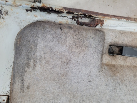 Massey Ferguson 4225, 4245, 4255, 4355, 4345 Cab Roof Hatch Lining 3901552m91 - هيكل السيارة الخارجية: صور 4 Massey Ferguson 4225, 4245, 4255, 4355, 4345 Cab Roof Hatch Lining 3901552m91 - هيكل السيارة الخارجية: صور 4