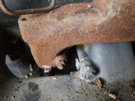 Massey Ferguson 4255, 3075, 6130, 6140, 6450 Exhaust Manifold 3640980m91 - مشعب العادم - جرار: صور 2 Massey Ferguson 4255, 3075, 6130, 6140, 6450 Exhaust Manifold 3640980m91 - مشعب العادم - جرار: صور 2