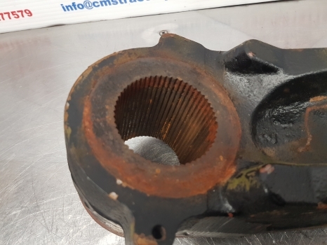 Massey Ferguson 4255, 4220 4000, 4100 Series Cross Shaft Lift Arm Lhs 3817639m91 - علم السوائل المتحركة - جرار: صور 2 Massey Ferguson 4255, 4220 4000, 4100 Series Cross Shaft Lift Arm Lhs 3817639m91 - علم السوائل المتحركة - جرار: صور 2