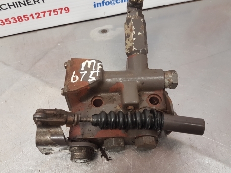 Massey Ferguson 675, 399, 372n, 375, 4225, 4255 Hydraulic Valve Assy 1679099m95 - صمام هيدروليكي - جرار: صور 5 Massey Ferguson 675, 399, 372n, 375, 4225, 4255 Hydraulic Valve Assy 1679099m95 - صمام هيدروليكي - جرار: صور 5