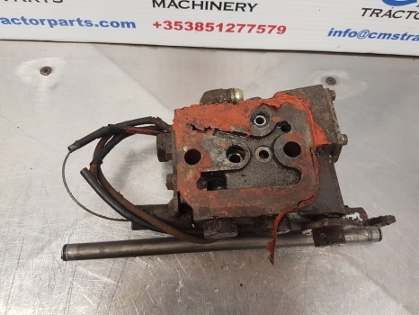 Massey Ferguson 675, 399, 372n, 375, 4225, 4255 Hydraulic Valve Assy 1679099m95 - صمام هيدروليكي - جرار: صور 5 Massey Ferguson 675, 399, 372n, 375, 4225, 4255 Hydraulic Valve Assy 1679099m95 - صمام هيدروليكي - جرار: صور 5