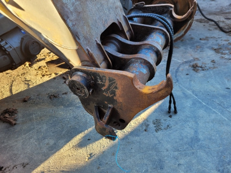 Massey Ferguson Mf 9306h Headstock Complete - ملحقات - معدات المناولة: صور 4 Massey Ferguson Mf 9306h Headstock Complete - ملحقات - معدات المناولة: صور 4