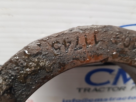Mccormick Case Mxc, Mc Mc100 Front Axle Support Bracket Rear 138533, 318588a1 - تعليق - جرار: صور 2 Mccormick Case Mxc, Mc Mc100 Front Axle Support Bracket Rear 138533, 318588a1 - تعليق - جرار: صور 2