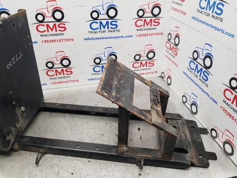 New Holland Case Puma 145, T7.200 Hood Support Assy 84337706, 84485123, 84268312 - هود - جرار: صور 5 New Holland Case Puma 145, T7.200 Hood Support Assy 84337706, 84485123, 84268312 - هود - جرار: صور 5