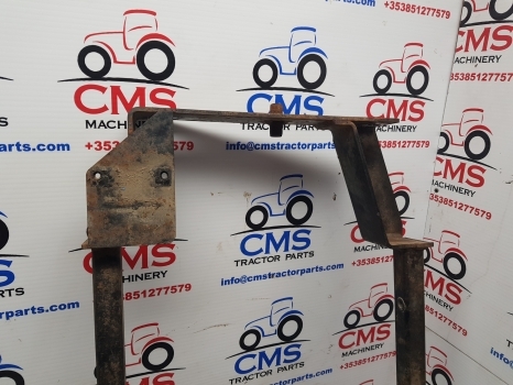 New Holland Case Puma T6000, T7 T7.200 Hood Bonnet Support 84148993, 84355109 - هود - جرار: صور 3 New Holland Case Puma T6000, T7 T7.200 Hood Bonnet Support 84148993, 84355109 - هود - جرار: صور 3