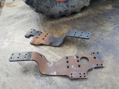 New Holland Case T7, Puma Series T7.260 Frame Side Plate Kit Lhs, Rhs 84578710 - الكبائن: صور 1 New Holland Case T7, Puma Series T7.260 Frame Side Plate Kit Lhs, Rhs 84578710 - الكبائن: صور 1