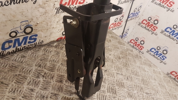 New Holland Fiat Ford L,tl Ect. Series Steering Colum & Steering Wheel 82009379 - عمود التوجيه - جرار: صور 4 New Holland Fiat Ford L,tl Ect. Series Steering Colum & Steering Wheel 82009379 - عمود التوجيه - جرار: صور 4