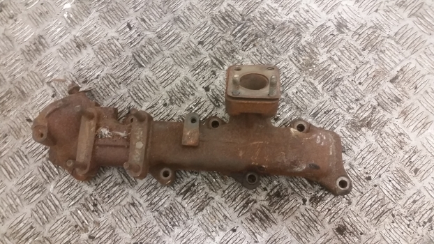 New Holland T5.100, T5.110, T5.120 Exhaust Manifold 5801418262 - مشعب العادم - جرار: صور 2 New Holland T5.100, T5.110, T5.120 Exhaust Manifold 5801418262 - مشعب العادم - جرار: صور 2