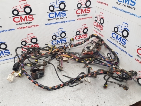 New Holland T5.95, T5.105, T5.115 Wiring Loom, Fuse Box 47778916 - الكابلات / الأسلاك - جرار: صور 1 New Holland T5.95, T5.105, T5.115 Wiring Loom, Fuse Box 47778916 - الكابلات / الأسلاك - جرار: صور 1
