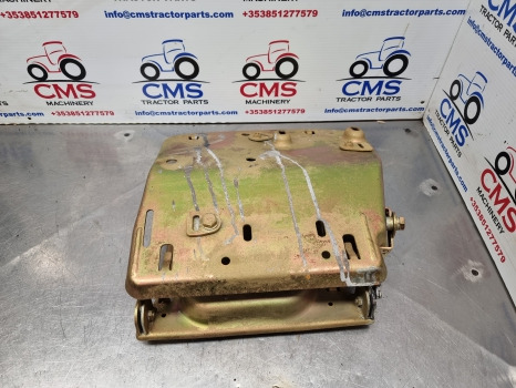New Holland T6, T7, Tsa, T6000 Ser, Passenger Seat Frame 84250410 - مقاعد السيارات: صور 4 New Holland T6, T7, Tsa, T6000 Ser, Passenger Seat Frame 84250410 - مقاعد السيارات: صور 4