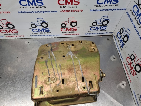 New Holland T6, T7, Tsa, T6000 Ser, Passenger Seat Frame 84250410 - مقاعد السيارات: صور 5 New Holland T6, T7, Tsa, T6000 Ser, Passenger Seat Frame 84250410 - مقاعد السيارات: صور 5