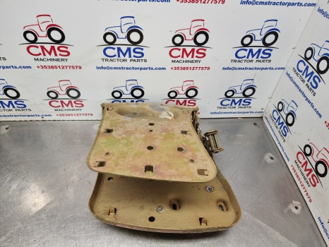 New Holland T6, T7, Tsa, T6000 Ser, T7000, Passenger Seat Frame 84250410 - مقاعد السيارات: صور 1 New Holland T6, T7, Tsa, T6000 Ser, T7000, Passenger Seat Frame 84250410 - مقاعد السيارات: صور 1