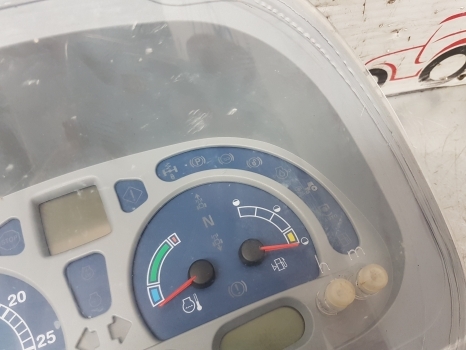 New Holland T7 .200 Instrument Cluster, Dash, Clock 47398380, 47535716, 84293392 - لوحة القيادة - جرار: صور 4 New Holland T7 .200 Instrument Cluster, Dash, Clock 47398380, 47535716, 84293392 - لوحة القيادة - جرار: صور 4