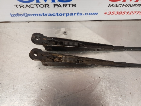 New Holland Tm120, 140 Case Mxm Front Windshield Wiper 82942149, 81875804 - مساحة الزجاج الأمامي - الآلات والماكينات الزراعية: صور 2 New Holland Tm120, 140 Case Mxm Front Windshield Wiper 82942149, 81875804 - مساحة الزجاج الأمامي - الآلات والماكينات الزراعية: صور 2