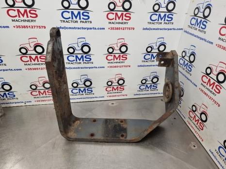 New Holland Tm155, Tm140, Tm165, 8360,  Tm, 60, Cab Suspension Bracket 82021166 - الكابينة تعليق: صور 1 New Holland Tm155, Tm140, Tm165, 8360,  Tm, 60, Cab Suspension Bracket 82021166 - الكابينة تعليق: صور 1