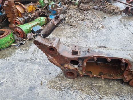 Renault Ares 836, 656 Rx/rz Front Axle Beam Housing 12057, 6000104413 - المحور الأمامي: صور 5 Renault Ares 836, 656 Rx/rz Front Axle Beam Housing 12057, 6000104413 - المحور الأمامي: صور 5