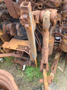 Valtra T Series T174ea Pick Up Hitch Complete Acv011172b - قطع الغيار - الآلات والماكينات الزراعية: صور 3 Valtra T Series T174ea Pick Up Hitch Complete Acv011172b - قطع الغيار - الآلات والماكينات الزراعية: صور 3