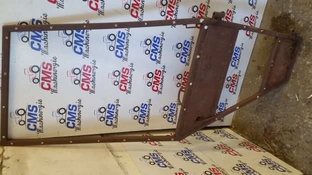 Zetor Cab Door Frame Right - باب و قطع الغيار - جرار: صور 1 Zetor Cab Door Frame Right - باب و قطع الغيار - جرار: صور 1