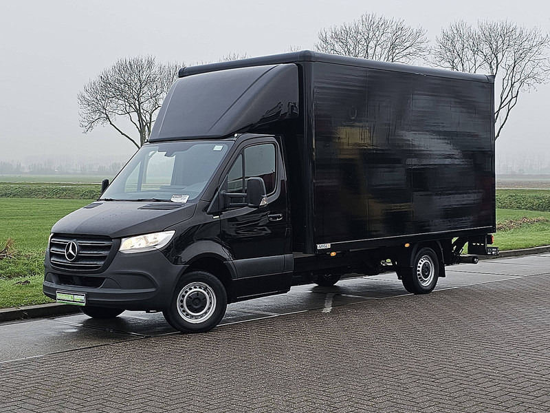Mercedes-Benz Sprinter 316 Bakwagen Laadklep - الشاحنات الصغيرة صندوق مغلق: صور 2 Mercedes-Benz Sprinter 316 Bakwagen Laadklep - الشاحنات الصغيرة صندوق مغلق: صور 2