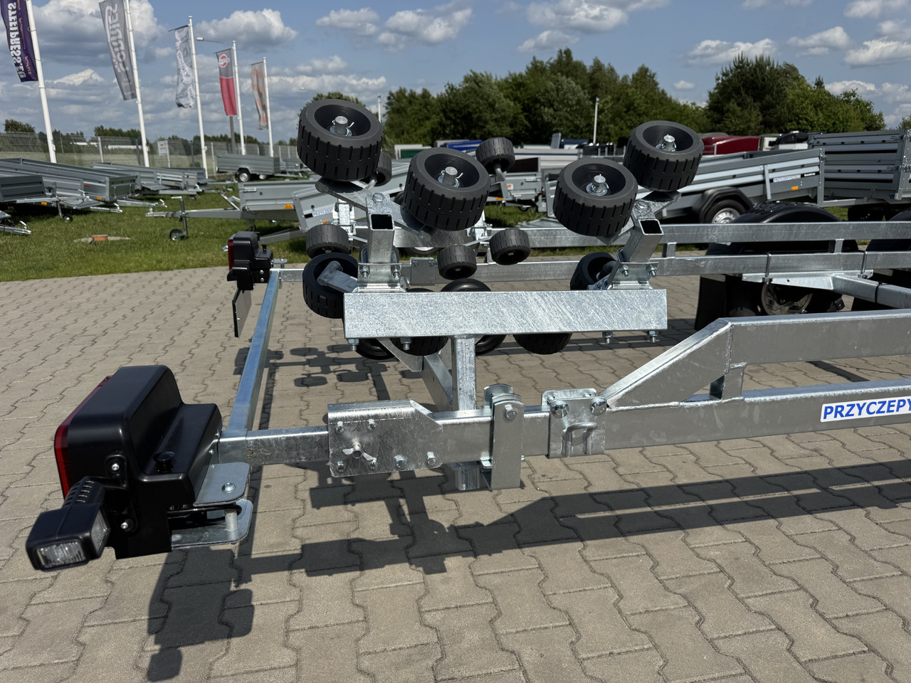 جديد مقطورة القارب BRENDERUP 303500TB SR X: صور 12