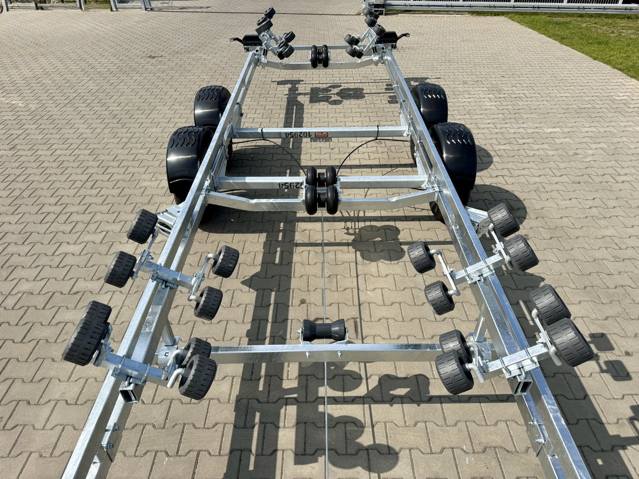 جديد مقطورة القارب BRENDERUP 303500TB SR X: صور 8