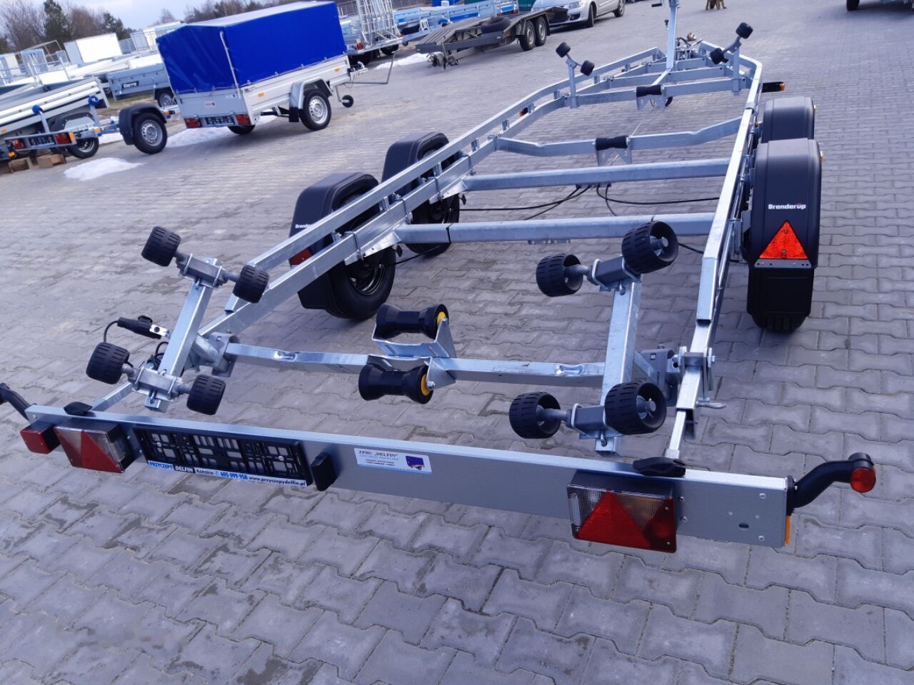 Brenderup 242500 TB SR trailer for 7,2 m boat 2500kg GVW - مقطورة القارب: صور 3 Brenderup 242500 TB SR trailer for 7,2 m boat 2500kg GVW - مقطورة القارب: صور 3