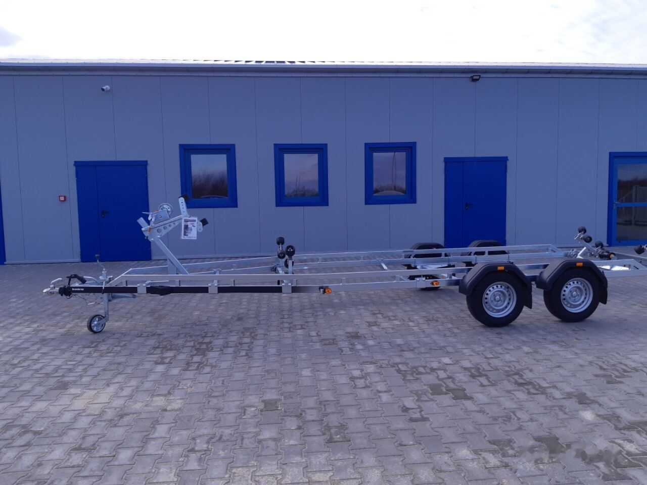 Brenderup 242500 TB SR trailer for 7,2 m boat 2500kg GVW - مقطورة القارب: صور 5 Brenderup 242500 TB SR trailer for 7,2 m boat 2500kg GVW - مقطورة القارب: صور 5