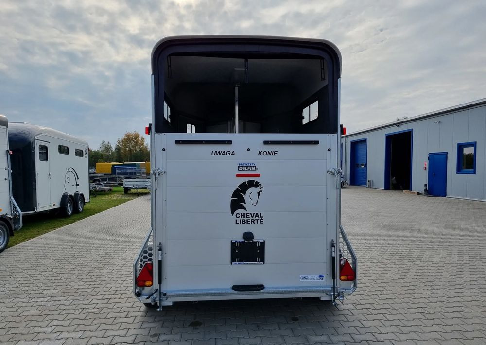 جديد عربة نقل خيل CHEVAL LIBERTÉ Touring Country + siodlarnia | przyczepa dla dwóch koni z rampą z przodu | 2000 kg DMC: صور 10