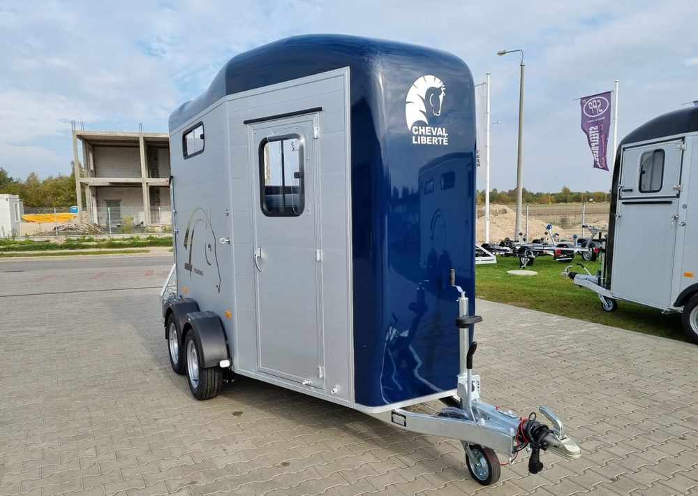 جديد عربة نقل خيل CHEVAL LIBERTÉ Touring Country + siodlarnia | przyczepa dla dwóch koni z rampą z przodu | 2000 kg DMC: صور 5