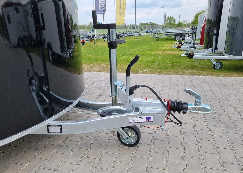 DEBON Furgon C500 ALU + drzwi boczne - بصندوق مغلق مقطورة: صور 4 DEBON Furgon C500 ALU + drzwi boczne - بصندوق مغلق مقطورة: صور 4