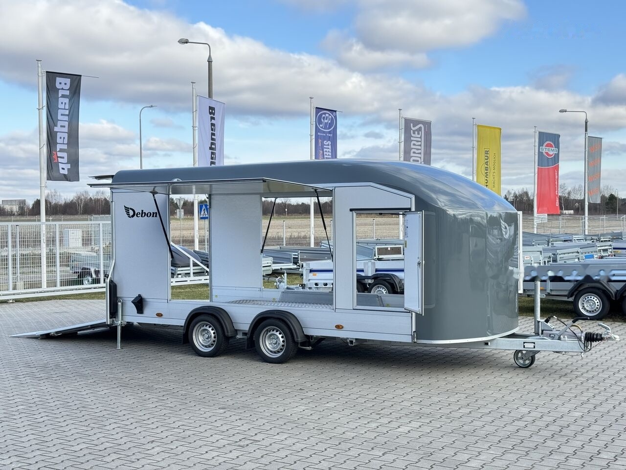 Debon C1000 van cargo 3500 kg closed car trailer 500x200cm 2x doors - شاحنة نقل سيارات مقطورة: صور 3 Debon C1000 van cargo 3500 kg closed car trailer 500x200cm 2x doors - شاحنة نقل سيارات مقطورة: صور 3
