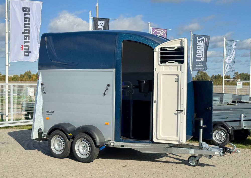 HUMBAUR Pegasus 2400 | siodlarnia, DMC 2400kg, przyczepa do przewozu 2 koni - عربة نقل خيل: صور 2 HUMBAUR Pegasus 2400 | siodlarnia, DMC 2400kg, przyczepa do przewozu 2 koni - عربة نقل خيل: صور 2