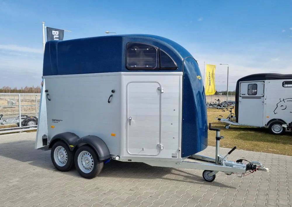 HUMBAUR Xanthos Aero 2400 - przyczepa dla dwóch koni, siodlarnia - عربة نقل خيل: صور 1 HUMBAUR Xanthos Aero 2400 - przyczepa dla dwóch koni, siodlarnia - عربة نقل خيل: صور 1