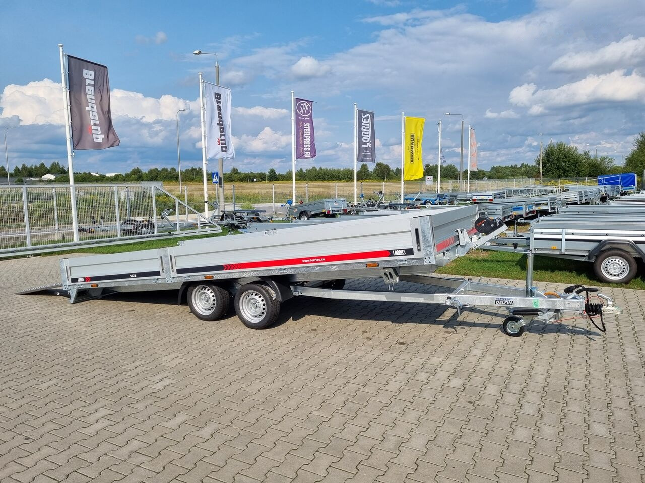 Lorries PLBA-35 5021 laweta i przechylana skrzynia + najazdy - شاحنة نقل سيارات مقطورة: صور 1 Lorries PLBA-35 5021 laweta i przechylana skrzynia + najazdy - شاحنة نقل سيارات مقطورة: صور 1