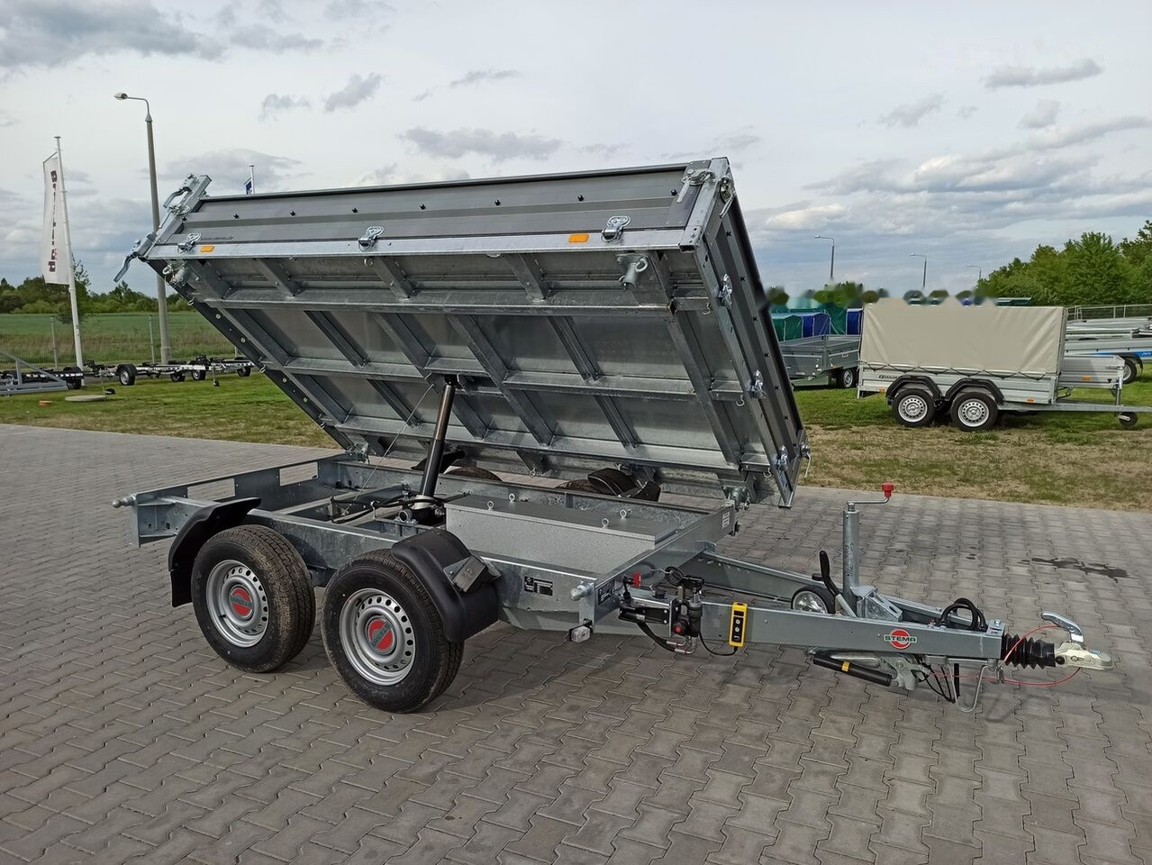 Stema SHDK 35-30-18.2 kiper tipper dump trailer wywrotka 300 x 180 cm - قلابة مقطورة: صور 1 Stema SHDK 35-30-18.2 kiper tipper dump trailer wywrotka 300 x 180 cm - قلابة مقطورة: صور 1