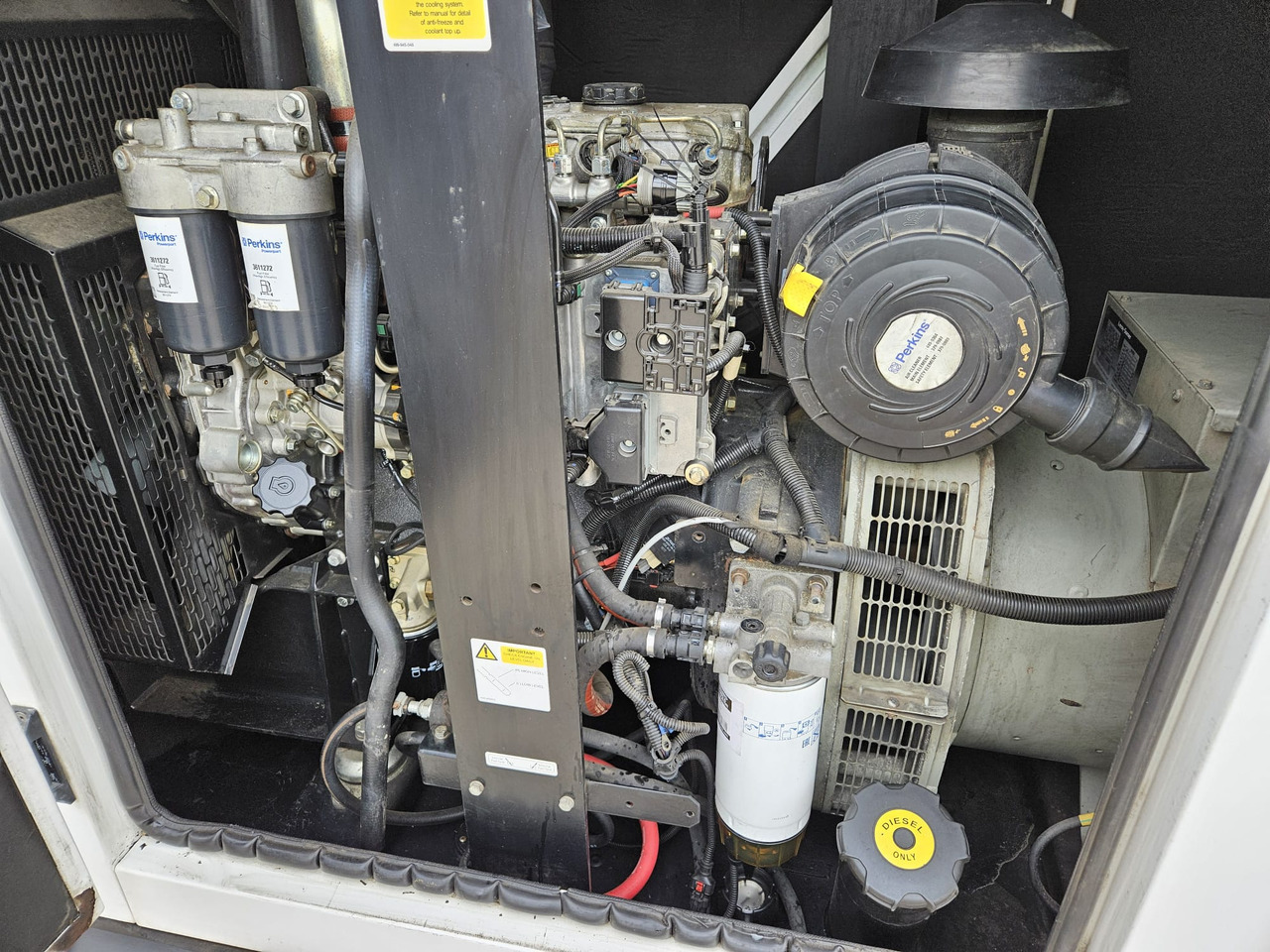 HGI 100KVA PERKINS GENERATOR DIESEL SILENT RENTAL SPECIFICATION HGI 100KVA PERKINS GENERATOR DIESEL SILENT RENTAL SPECIFICATION - أخرى: صور 4 HGI 100KVA PERKINS GENERATOR DIESEL SILENT RENTAL SPECIFICATION HGI 100KVA PERKINS GENERATOR DIESEL SILENT RENTAL SPECIFICATION - أخرى: صور 4