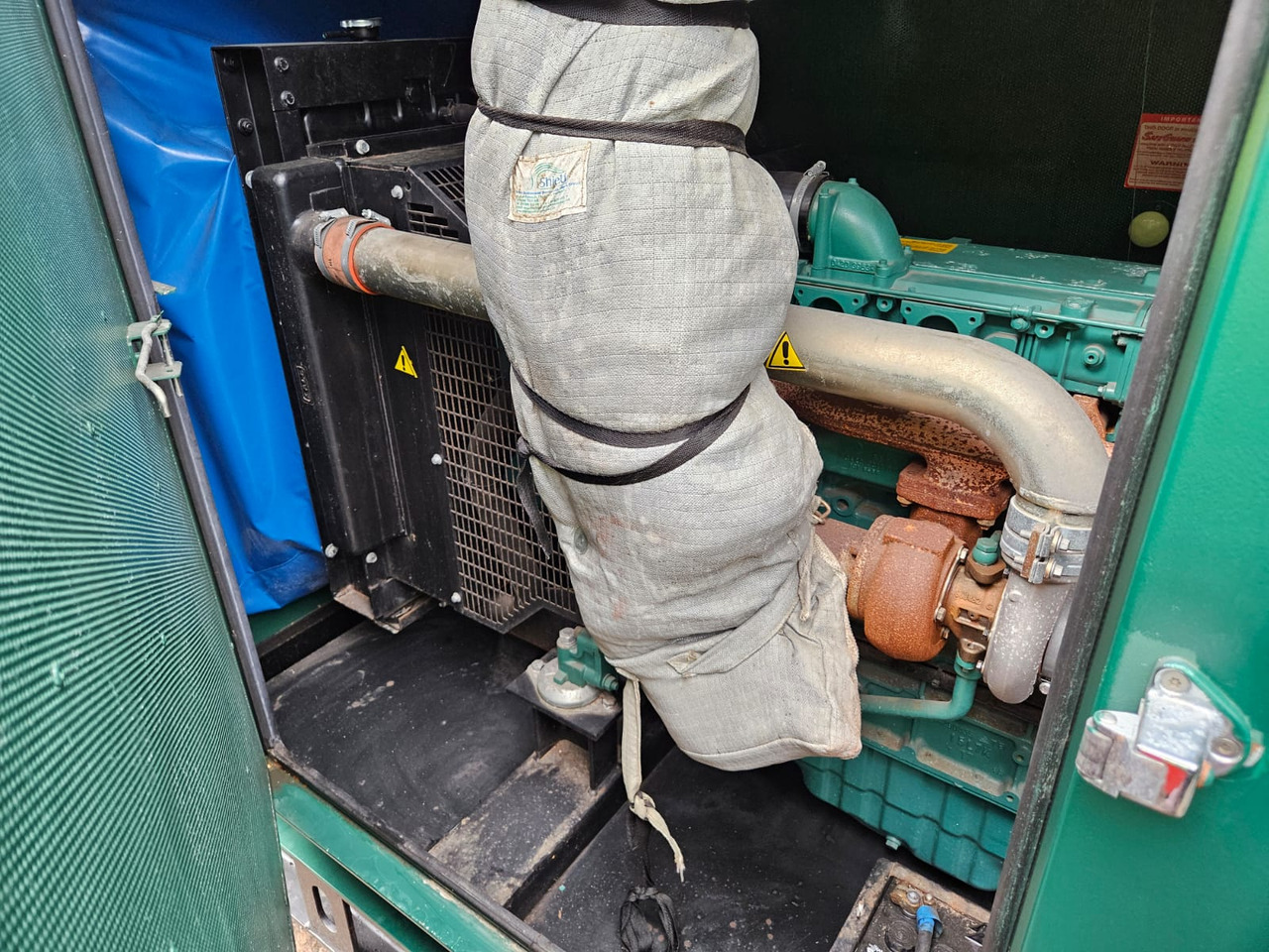 VOLVO TAD 720 GE DIESEL GENERATOR 120KW 150KVA 250 HOURS VOLVO TAD 720 GE DIESEL GENERATOR 120KW 150KVA 250 HOURS - الأدوات والمعدات: صور 4 VOLVO TAD 720 GE DIESEL GENERATOR 120KW 150KVA 250 HOURS VOLVO TAD 720 GE DIESEL GENERATOR 120KW 150KVA 250 HOURS - الأدوات والمعدات: صور 4