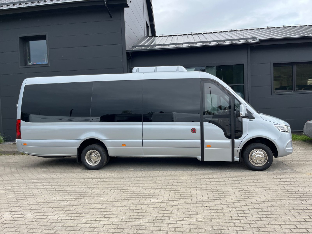 Mercedes-Benz Sprinter 519 TRANSFER XL / 22+1+1 / ON STOCK!!! Mercedes-Benz Sprinter 519 TOURIST XL/ 21-24 Seats/ IN STOCK! - حافلة صغيرة, ميكروباص: صور 4 Mercedes-Benz Sprinter 519 TRANSFER XL / 22+1+1 / ON STOCK!!! Mercedes-Benz Sprinter 519 TOURIST XL/ 21-24 Seats/ IN STOCK! - حافلة صغيرة, ميكروباص: صور 4